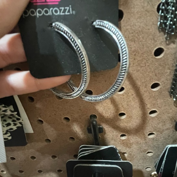 Paparazzi jewelry - Picture 3 of 16
